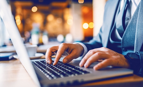 即戦力を育てる、実践重視の研修内容